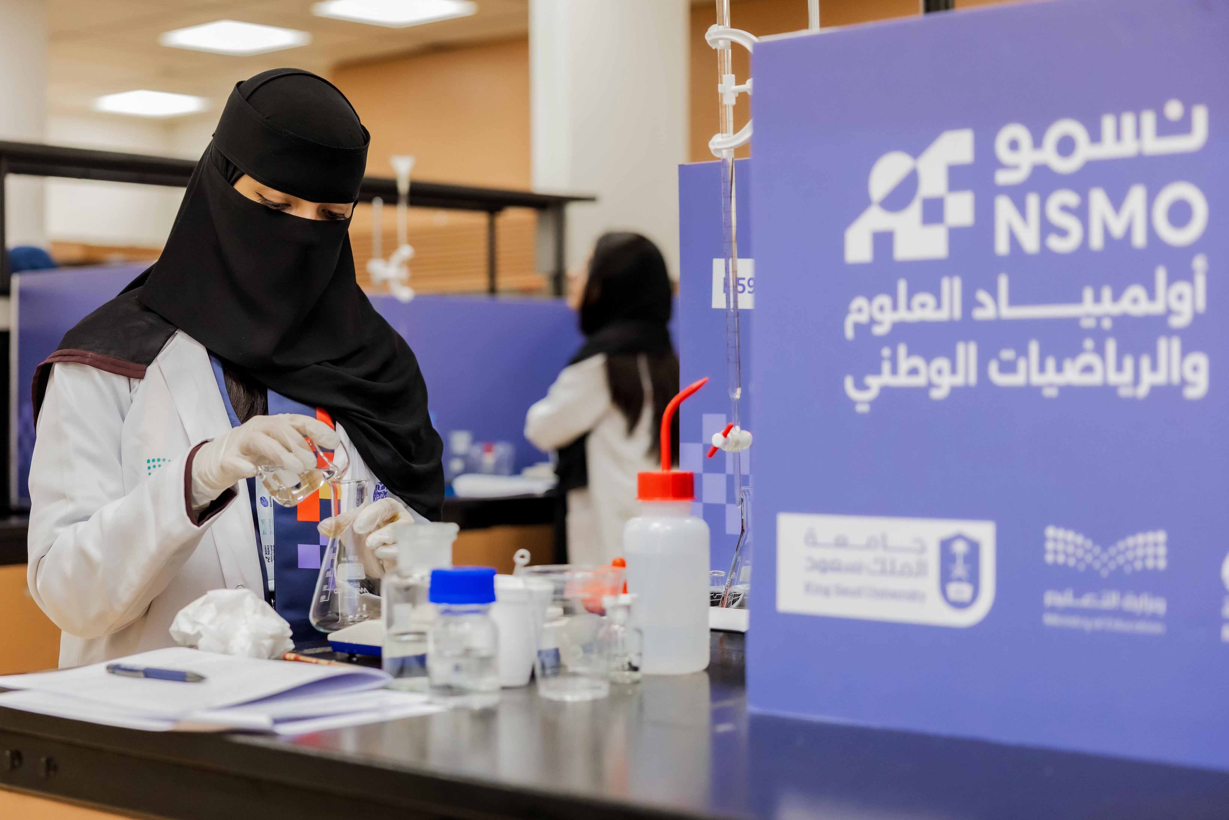Hihszl8wqaanx8b (3)